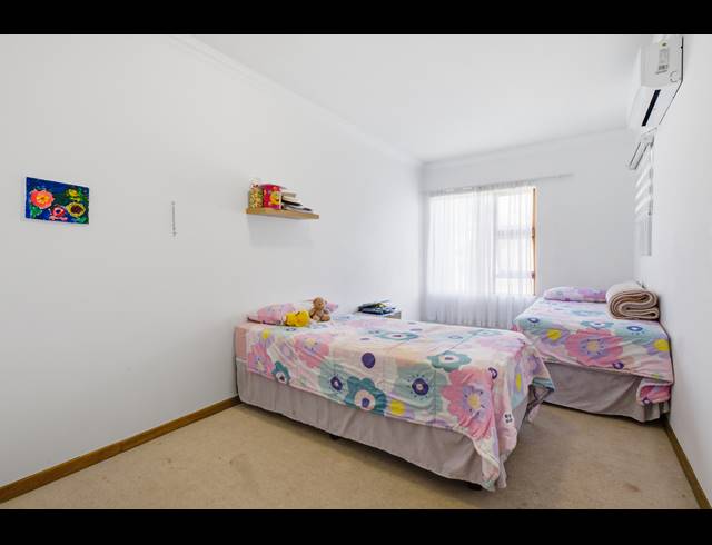 3 BEDROOM HOUSE FOR SALE IN CRAIGAVON